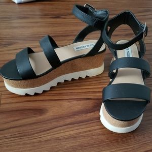 Steve madden platform sandals